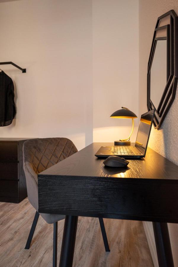 Maremar - Design Apartment - Luxus Boxspringbett - Zentral - Kueche - Arbeitsplatz - Highspeed Wlan Гера Экстерьер фото